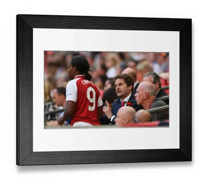 Framed Print : Montemurro Guides Carter from the Sidelines: Arsenal Women's FA Cup Final