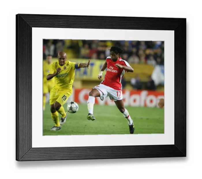 Framed Print : Alex Song (Arsenal) Marcos Senna (Villarreal) Framed Print : Alex Song (Arsenal) Marcos Senna (Villarreal)