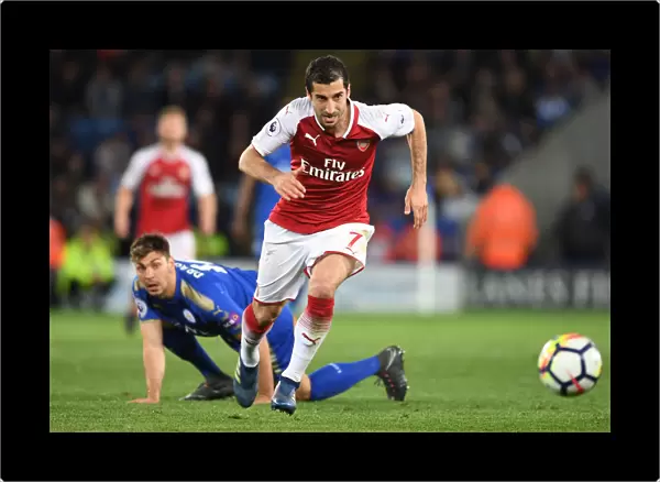 Mkhitaryan Outmaneuvers Dragovic: Leicester vs Arsenal, Premier League Showdown