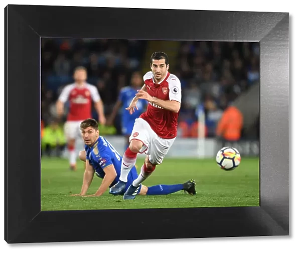 Mkhitaryan's Magic: Outsmarting Dragovic in Arsenal's Premier League Victory