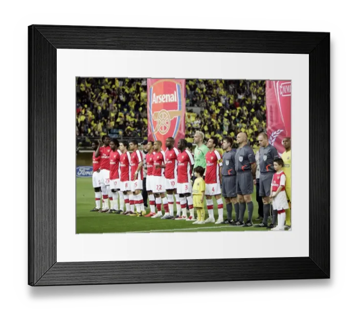 Framed Print : The Arsenal team line up before the match Framed Print : The Arsenal team line up before the match