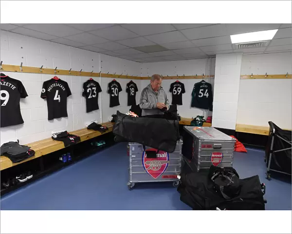 Vic Akers: Last Match as Arsenal Kit Manager vs. Huddersfield Town, May 2018
