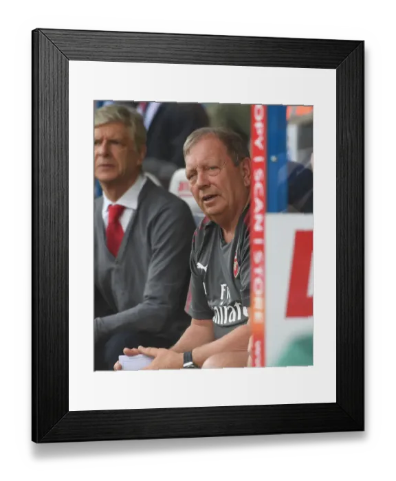 Framed Print : Vic Akers: Arsenal Kit Manager at Huddersfield Town Match