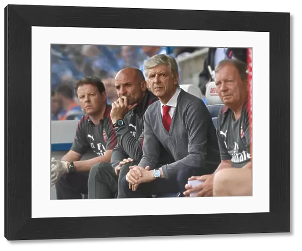 Arsene Wenger and Steve Bould: Focused at Huddersfield Town vs Arsenal (2017-18)