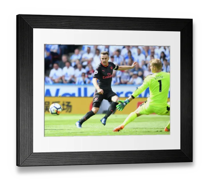 Framed Print : Aaron Ramsey in Action: Huddersfield Town vs. Arsenal, Premier League 2017-18 Framed Print : Aaron Ramsey in Action: Huddersfield Town vs. Arsenal, Premier League 2017-18