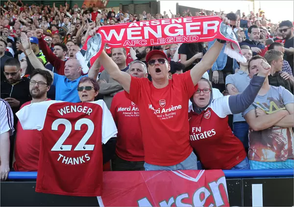 Arsenal Fans Honour Arsene Wenger with Banners at Huddersfield Match