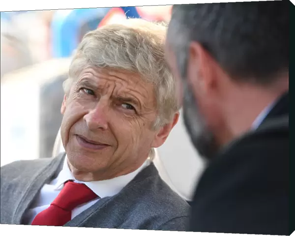 Arsene Wenger Bids Farewell: Last Match as Arsenal Manager (Huddersfield Town vs. Arsenal, May 2018)