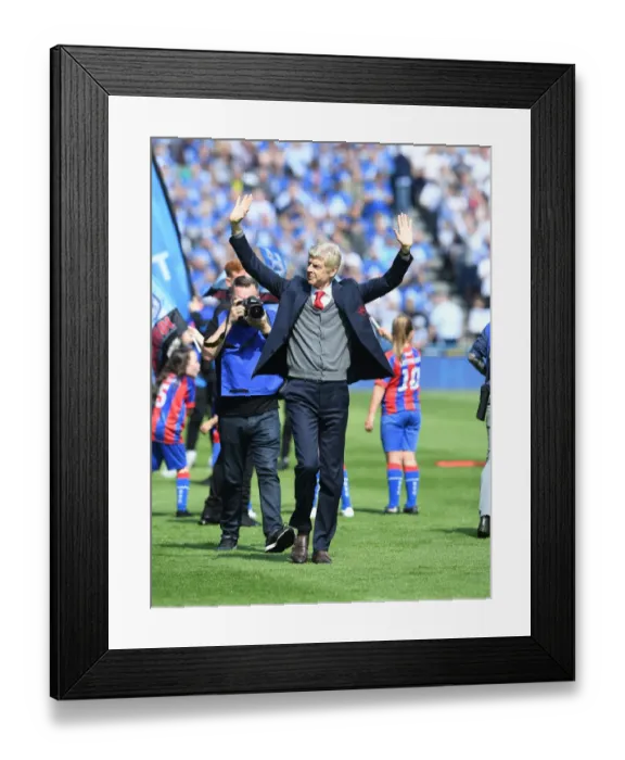 Framed Print : Arsene Wenger Bids Farewell: Huddersfield Town vs. Arsenal, May 2018