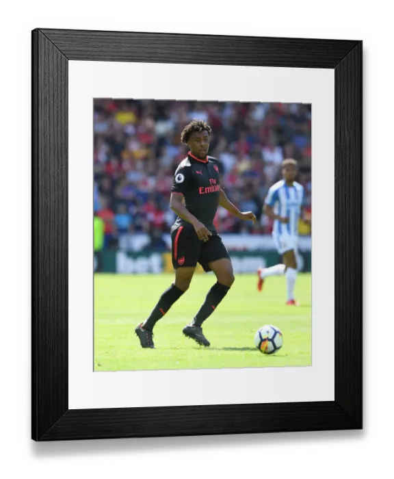Framed Print : Alex Iwobi in Action: Huddersfield Town vs Arsenal, Premier League 2017-18