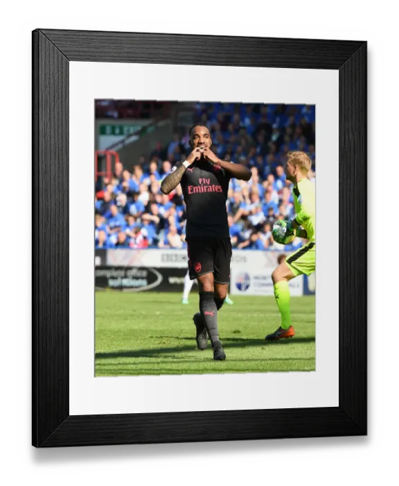 Framed Print : Alexandre Lacazette in Action: Huddersfield Town vs Arsenal, Premier League 2017-18