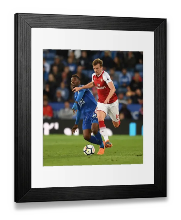 Framed Print : Clash of Titans: Holding vs Iheanacho - Leicester City vs Arsenal, Premier League 2017-18 Framed Print : Clash of Titans: Holding vs Iheanacho - Leicester City vs Arsenal, Premier League 2017-18