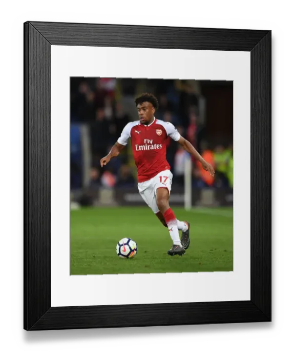 Framed Print : Alex Iwobi in Action: Leicester City vs Arsenal, Premier League 2017-18 Framed Print : Alex Iwobi in Action: Leicester City vs Arsenal, Premier League 2017-18