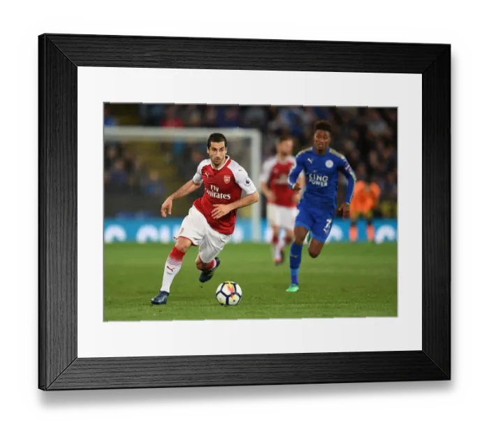 Framed Print : Henrikh Mkhitaryan: In Action for Arsenal vs Leicester City, Premier League 2017-18 Framed Print : Henrikh Mkhitaryan: In Action for Arsenal vs Leicester City, Premier League 2017-18