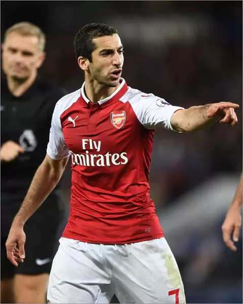 Henrikh Mkhitaryan: In Action Against Leicester City, Premier League 2017-18