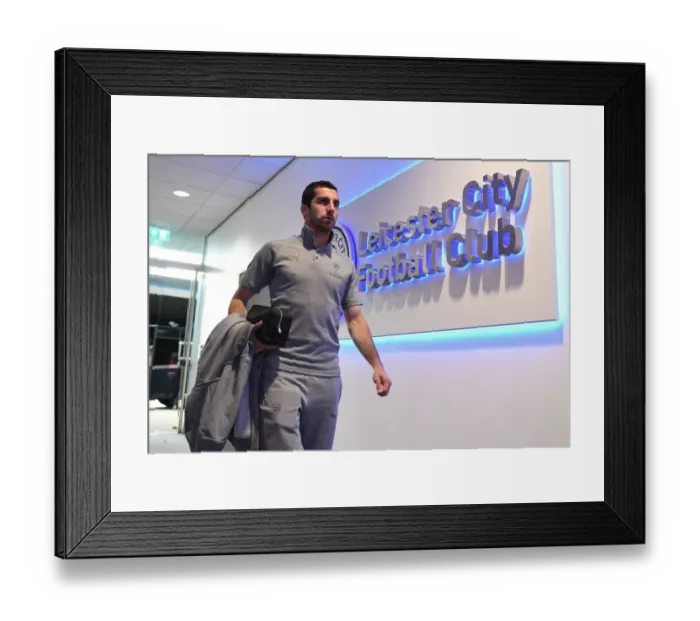 Framed Print : Henrikh Mkhitaryan: Arsenal Star Ready for Leicester Clash (Leicester City vs Arsenal, Premier League 2017-18)