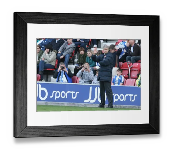 Framed Print : Arsene Wenger in Victory: 4-1 Over Wigan Athletic, Barclays Premier League