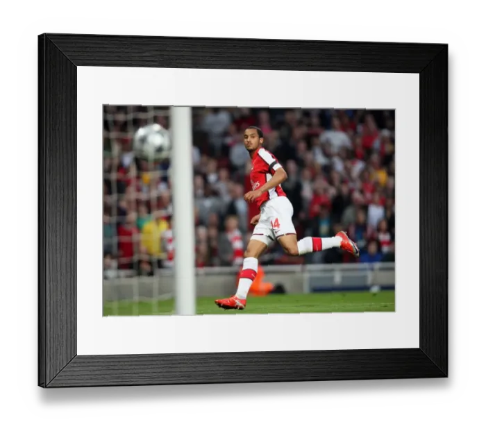Framed Print : Theo Walcott scores Arsenals 1st goal Framed Print : Theo Walcott scores Arsenals 1st goal