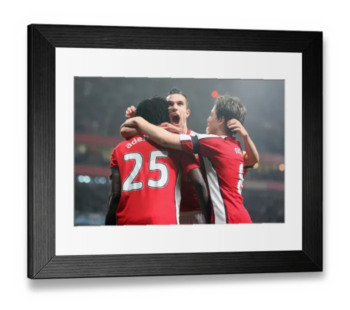 Framed Print : Emmanuel Adebayor celebrates scoring the 2nd Arsenal