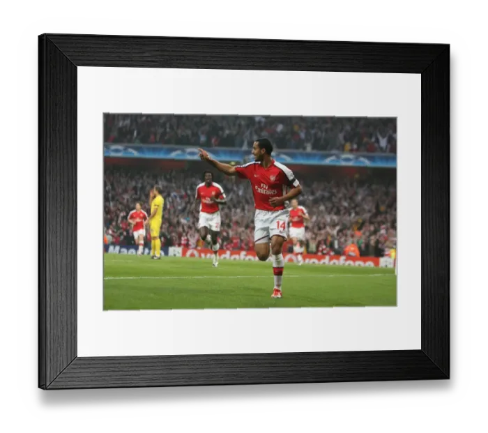 Framed Print : Theo Walcott celebrates scoring the 1st Arsenal goal Framed Print : Theo Walcott celebrates scoring the 1st Arsenal goal