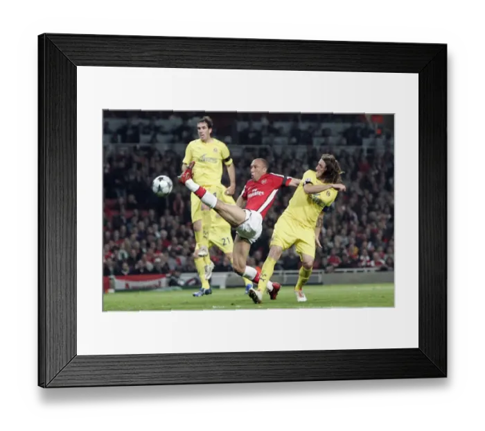 Framed Print : Mikael Silvestre (Arsenal) Gonzalo Rodriguez (Villarreal) Framed Print : Mikael Silvestre (Arsenal) Gonzalo Rodriguez (Villarreal)