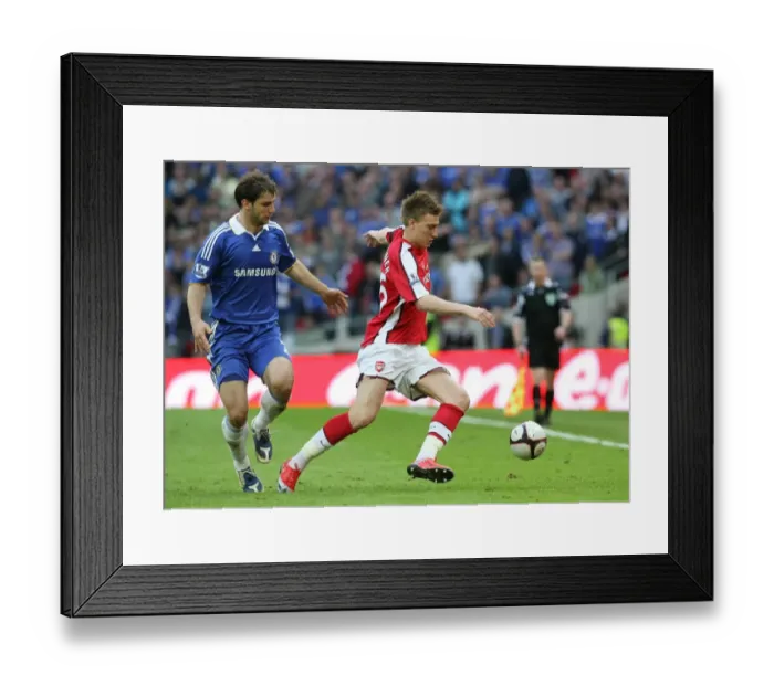 Framed Print : Nicklas Bendtner (Arsenal) Branislav Ivanovic (Chelsea) Framed Print : Nicklas Bendtner (Arsenal) Branislav Ivanovic (Chelsea)
