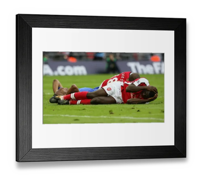 Framed Print : Kolo Toure and Mikael Silvestre (Arsenal)