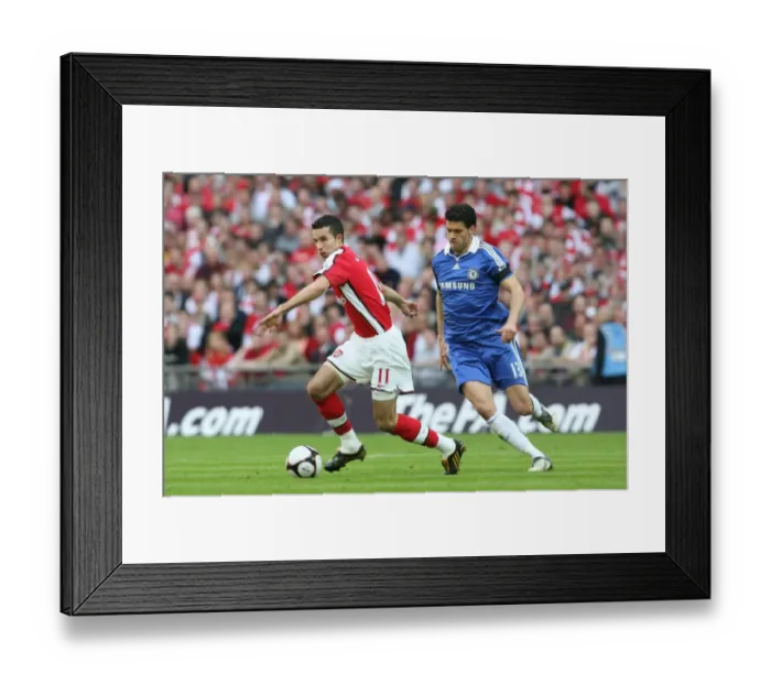 Framed Print : Robin van Persie (Arsenal) Michael Ballack (Chelsea) Framed Print : Robin van Persie (Arsenal) Michael Ballack (Chelsea)