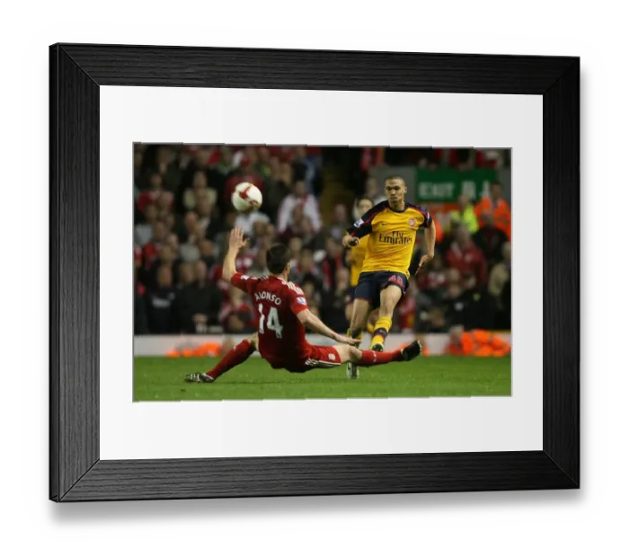 Framed Print : Kieran Gibbs (Liverpool) Xabi Alonso (Liverpool)