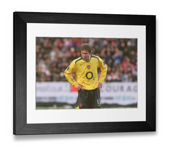 Framed Print : Alex Hleb (Arsenal) spits. Charlton Athletic 0: 1 Arsenal. FA Premiership