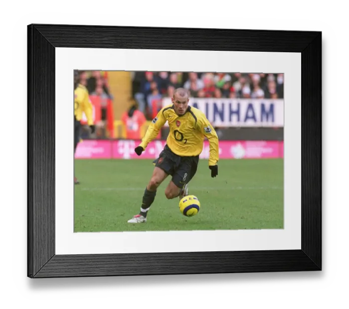 Framed Print : Freddie Ljungberg's Goal Secures Arsenal Victory Over Charlton Athletic, FA Premiership 2005