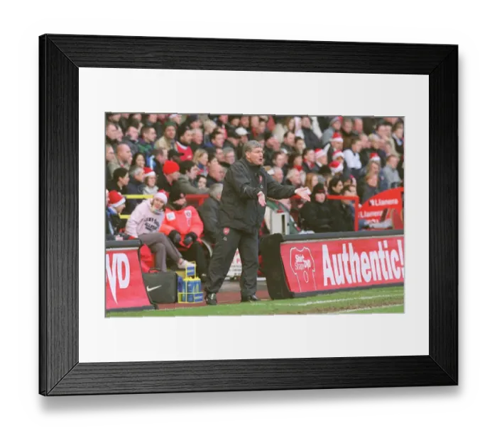 Framed Print : Pat Rice the Arsenal Assistant Manager. Charlton Athletic 0: 1 Arsenal Framed Print : Pat Rice the Arsenal Assistant Manager. Charlton Athletic 0: 1 Arsenal