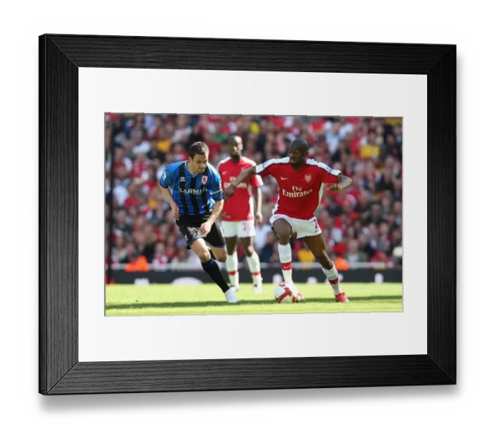 Framed Print : Denilson (Arsenal) Stewart Downing (Middlesbrough)