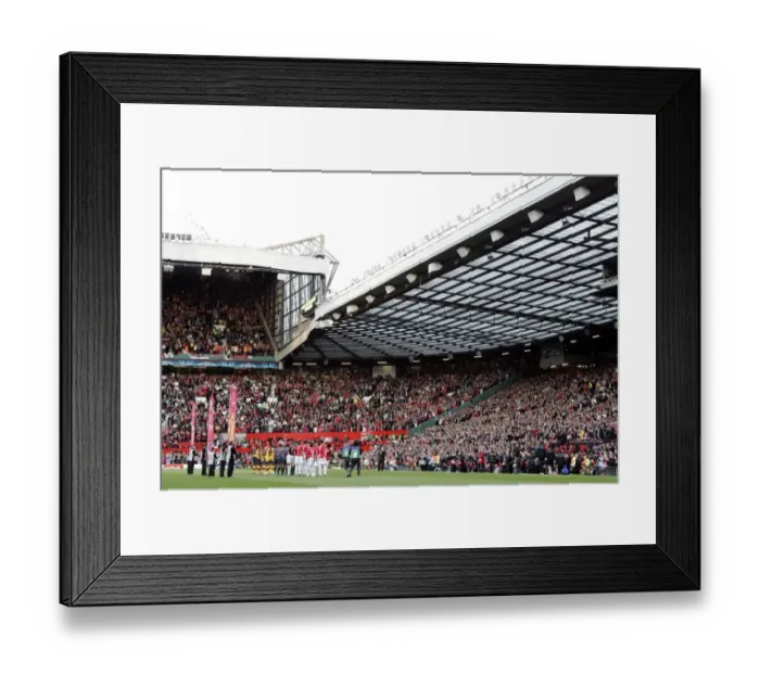 Framed Print : Arsenal the Arsenal and Man Utd teams line up before the match