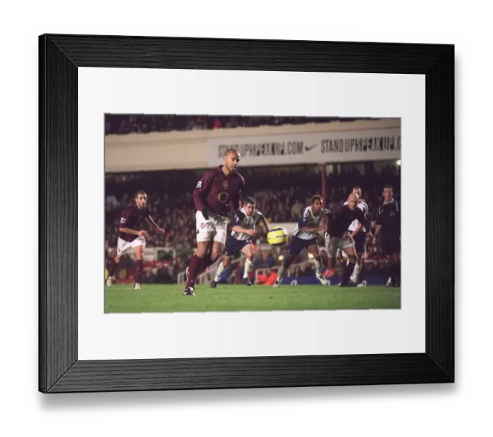 Framed Print : Thierry Henry scores Arsenals 4th goal from the penalty spot Framed Print : Thierry Henry scores Arsenals 4th goal from the penalty spot