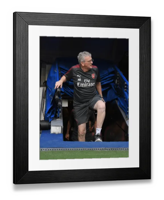 Framed Print : Arsenal Legends vs. Real Madrid Legends: A Clash of Football Icons at Bernabeu, Madrid (2018-19) Framed Print : Arsenal Legends vs. Real Madrid Legends: A Clash of Football Icons at Bernabeu, Madrid (2018-19)