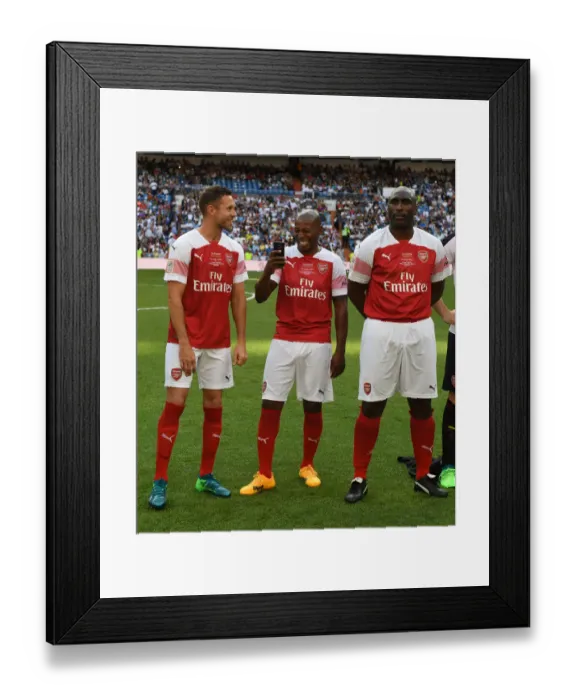 Framed Print : Arsenal Legends vs Real Madrid Legends: A Legendary Clash at Bernabeu (2018-19)
