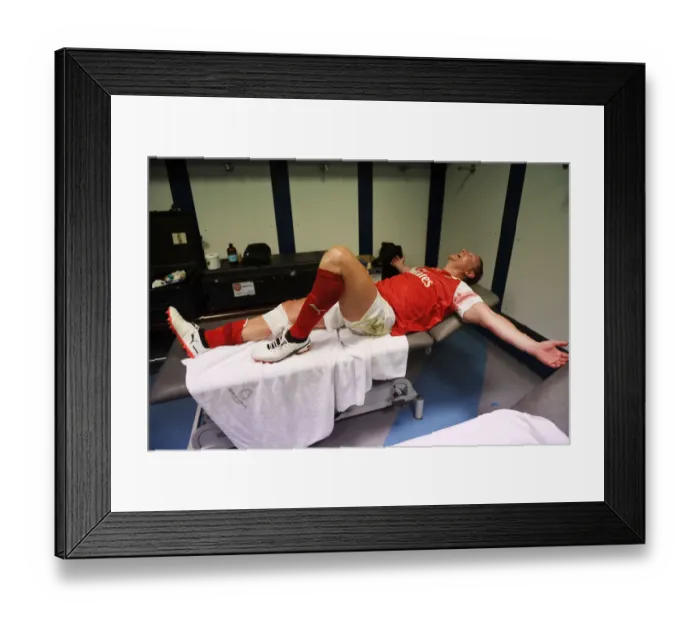 Framed Print : A Clash of Football Legends: Arsenal vs Real Madrid (2018-19) Framed Print : A Clash of Football Legends: Arsenal vs Real Madrid (2018-19)