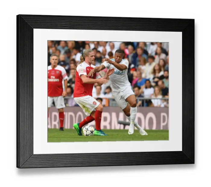 Framed Print : Petit vs Baptista: A Clash of Football Legends - Real Madrid vs Arsenal