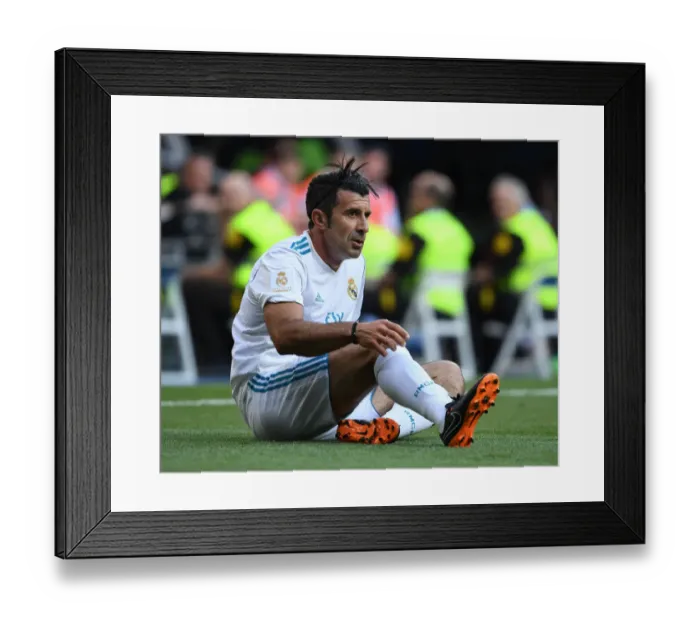 Framed Print : Legendary Clash: Real Madrid vs. Arsenal at Bernabeu (2018-19) Framed Print : Legendary Clash: Real Madrid vs. Arsenal at Bernabeu (2018-19)