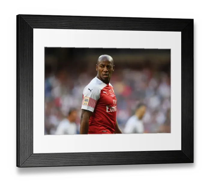 Framed Print : Arsenal vs Real Madrid: A Clash of Football Legends (2018-19) Framed Print : Arsenal vs Real Madrid: A Clash of Football Legends (2018-19)
