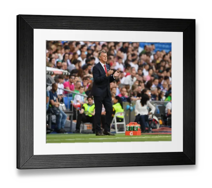 Framed Print : Arsenal vs. Real Madrid Legends Clash at Bernabeu (2018-19): A Showdown with David O'Leary