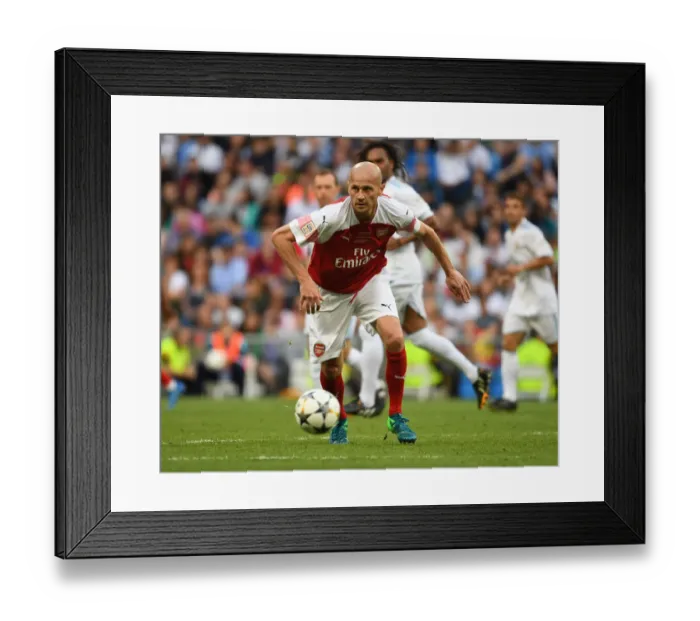 Framed Print : Arsenal Legends vs Real Madrid Legends: A Legendary Clash at Bernabeu, 2018 Framed Print : Arsenal Legends vs Real Madrid Legends: A Legendary Clash at Bernabeu, 2018