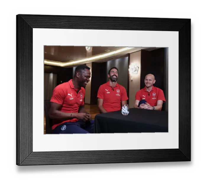 Framed Print : Arsenal Legends Square Off Against Real Madrid Legends in Madrid, 2018 Framed Print : Arsenal Legends Square Off Against Real Madrid Legends in Madrid, 2018