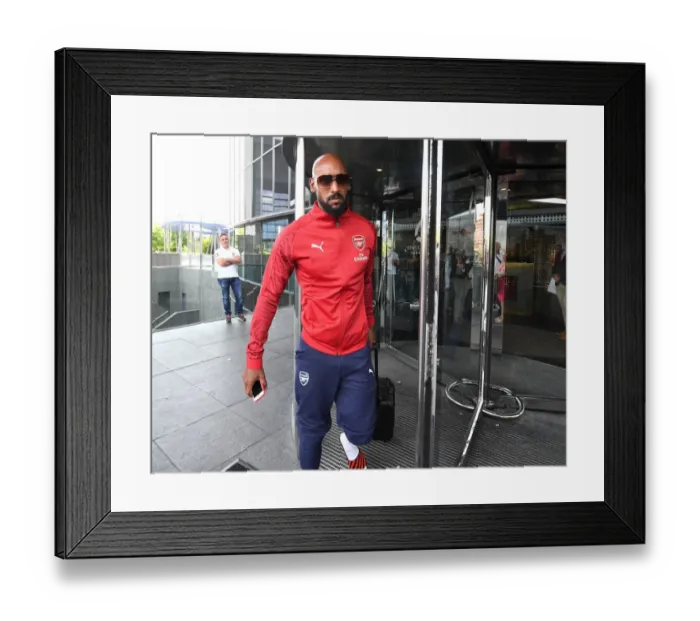 Framed Print : Arsenal Legends vs. Real Madrid Legends: A Legendary Clash at Bernabeu Stadium (2018-19)