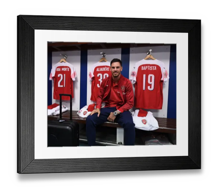 Framed Print : Arsenal Legends vs Real Madrid Legends: A Football Greats Clash at Bernabeu (2018-19) Framed Print : Arsenal Legends vs Real Madrid Legends: A Football Greats Clash at Bernabeu (2018-19)