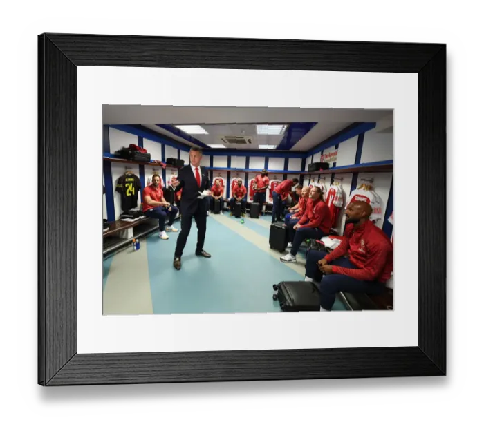Framed Print : David O'Leary Leads Arsenal Legends Against Real Madrid Legends at Bernabeu
