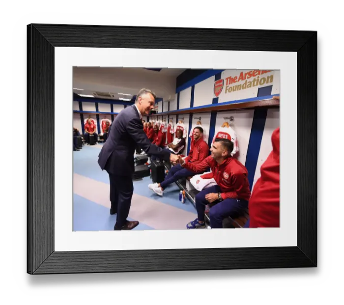 Framed Print : Arsenal vs Real Madrid Legends Clash at Bernabeu (2018-19): A Meeting of Football Legends Framed Print : Arsenal vs Real Madrid Legends Clash at Bernabeu (2018-19): A Meeting of Football Legends