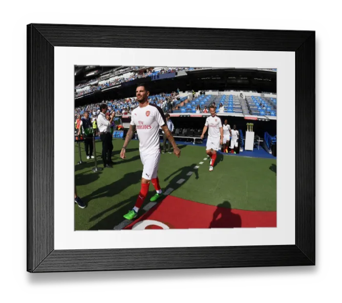 Framed Print : Arsenal Legends vs Real Madrid Legends: A Clash of Football Greats at Bernabeu (2018-19) Framed Print : Arsenal Legends vs Real Madrid Legends: A Clash of Football Greats at Bernabeu (2018-19)