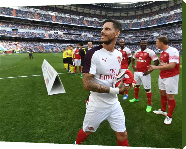 Arsenal Legends vs Real Madrid Legends: A Clash of Football Greats at Bernabeu (2018-19)