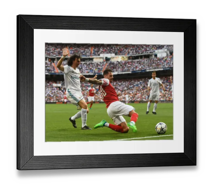 Framed Print : Arsenal vs Real Madrid: A Legendary Clash (2018-19) Framed Print : Arsenal vs Real Madrid: A Legendary Clash (2018-19)